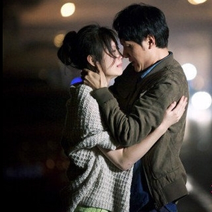 貂蝉疯狂❌喷水自慰爽
